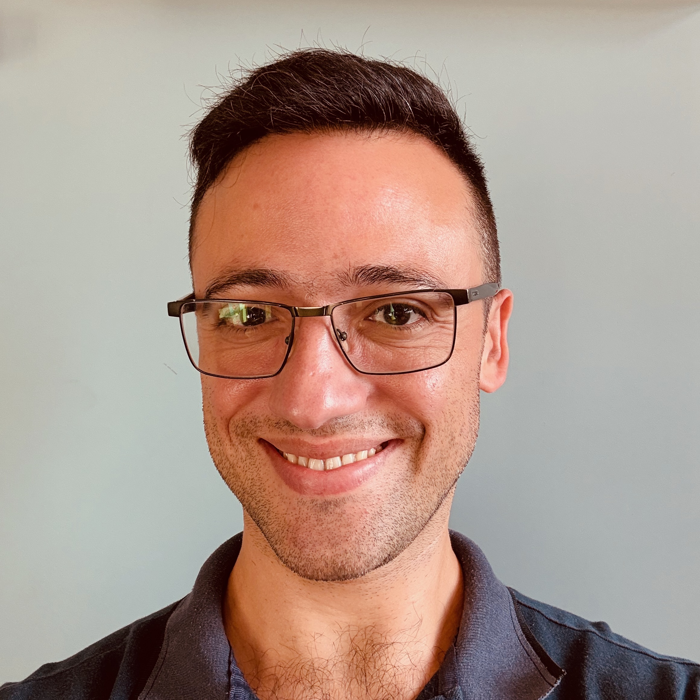 Dr. Gustavo Coutinho de Faria — Psiquiatra